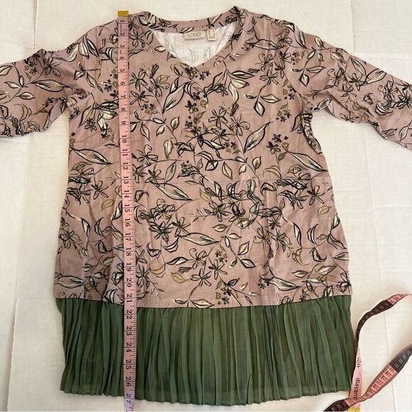 NWOT LOGO by Lori Goldstein Cotton Modal Printed Top w/ Broomstick Hem | Size S - Picture 9 of 9